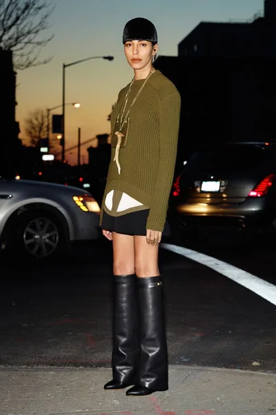 Look 30